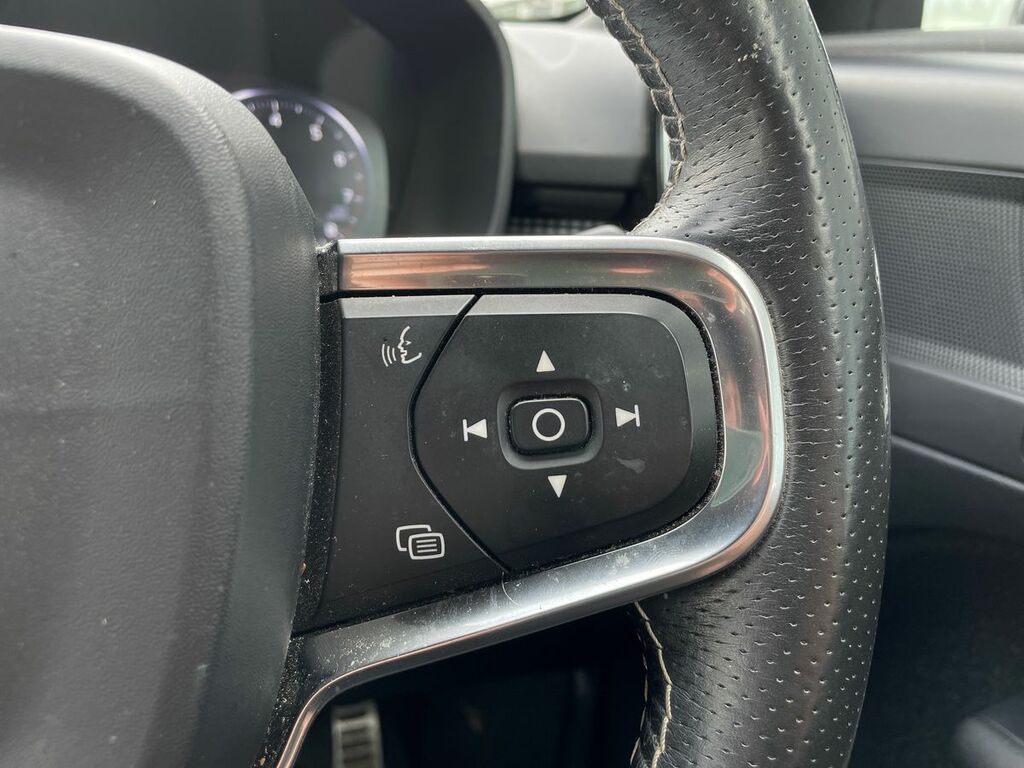 Volvo XC40 Xc40 Momentum T3 Black #16