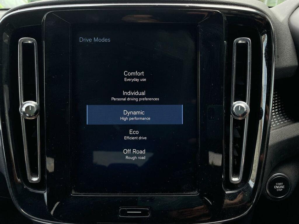 Volvo XC40 Xc40 Momentum T3 Black #26