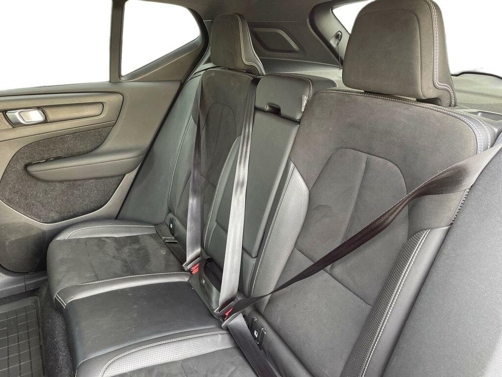 Volvo XC40 Xc40 Momentum T3 Black #8