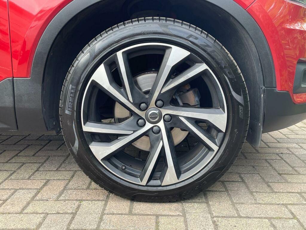 Volvo XC40 Xc40 Momentum T3 Black #4