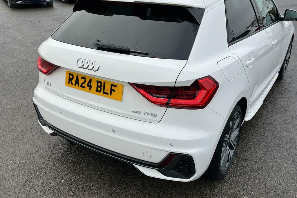 Audi A1 30 Tfsi 110 Black Ed S Tronic Tech Pack Pro Green #18