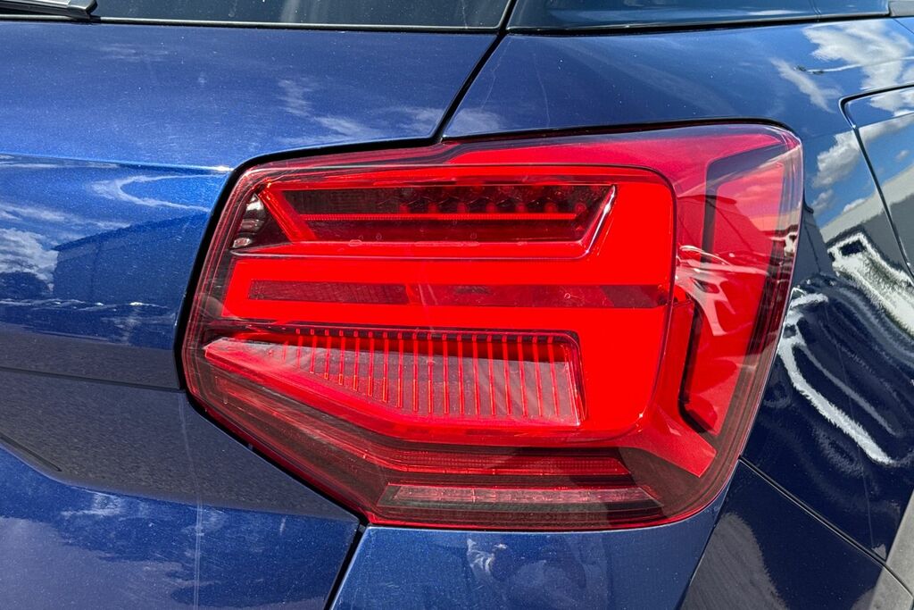 Audi SQ2 2.0 Tfsi Black Edition Suv S Tronic Qua Grey #18