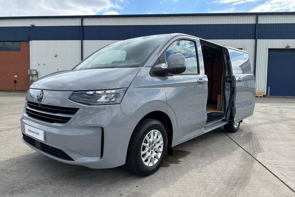 Volkswagen Transporter T32 Commerce Lwb 150 Ps 2.0 Tdi 8Sp Grey #32