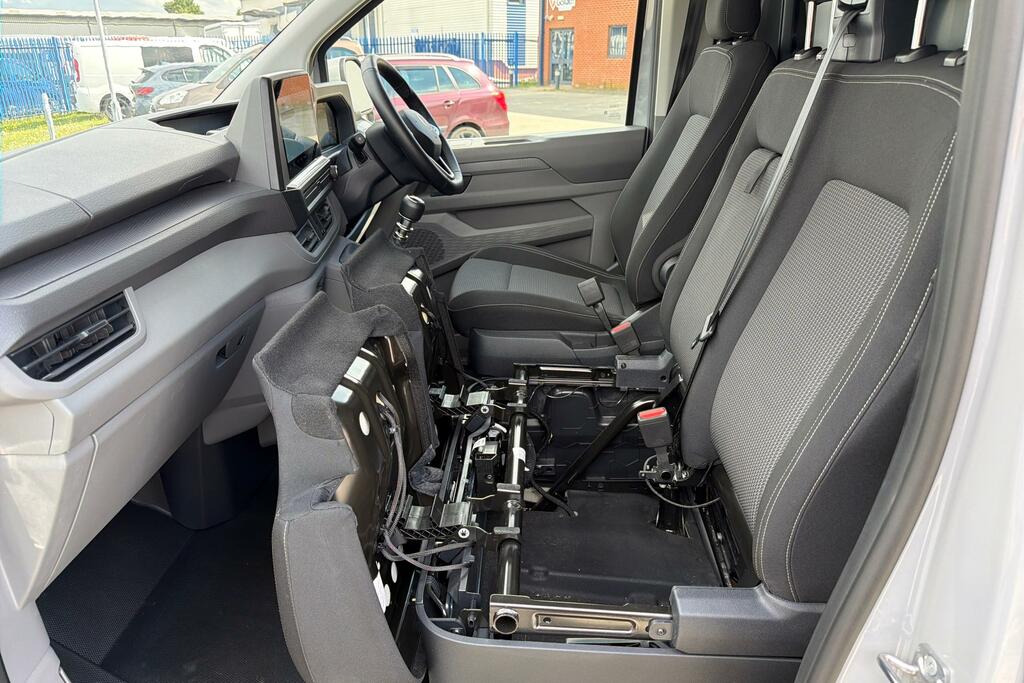 Volkswagen Transporter T32 Commerce Lwb 150 Ps 2.0 Tdi 8Sp Grey #47