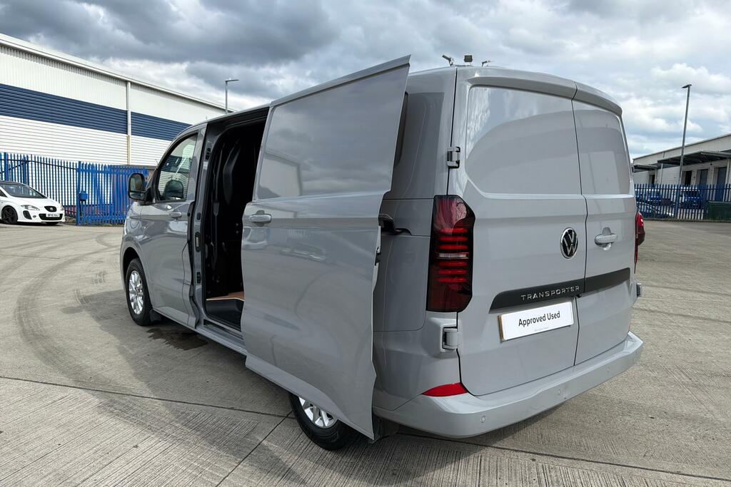 Volkswagen Transporter T32 Commerce Lwb 150 Ps 2.0 Tdi 8Sp Grey #31