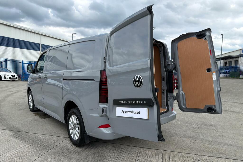 Volkswagen Transporter T32 Commerce Lwb 150 Ps 2.0 Tdi 8Sp Grey #29