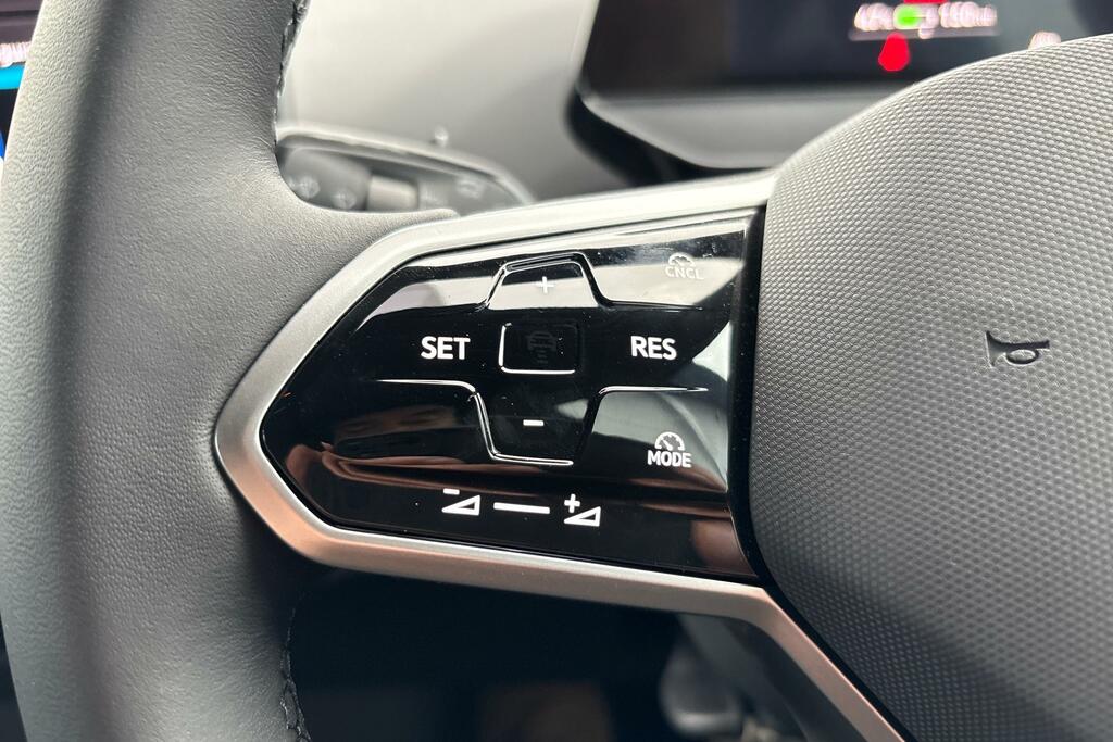 Volkswagen ID.4 210Kw Match Pro 77Kwh Black #16