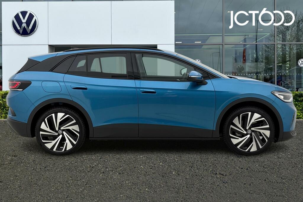 Volkswagen ID.4 210Kw Match Pro 77Kwh Black #4
