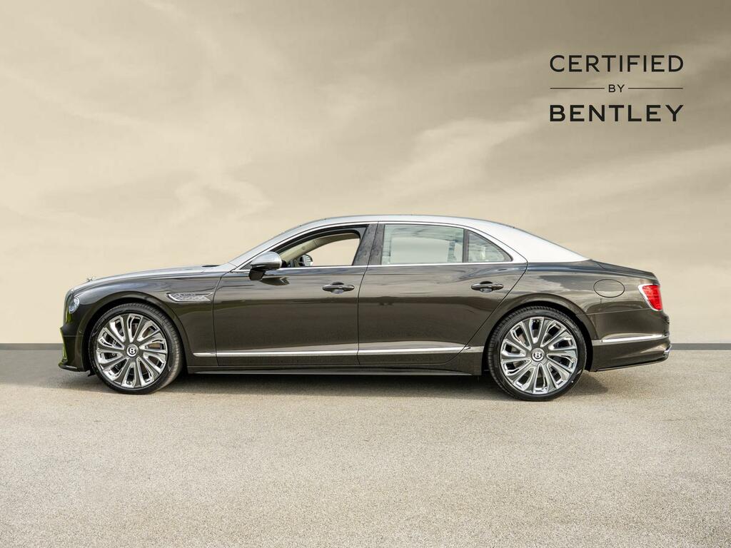 Bentley Flying Spur 4.0 V8 High-performance 25.9Kwh Saloon Blue #15