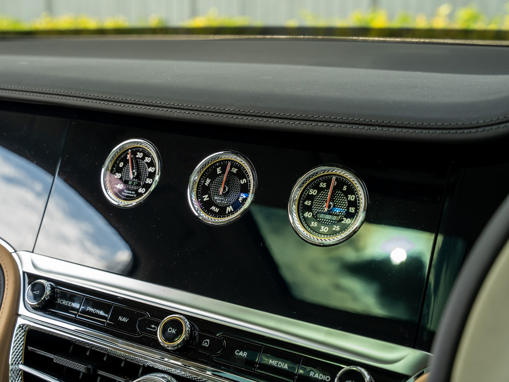 Bentley Flying Spur 4.0 V8 High-performance 25.9Kwh Saloon Blue #30