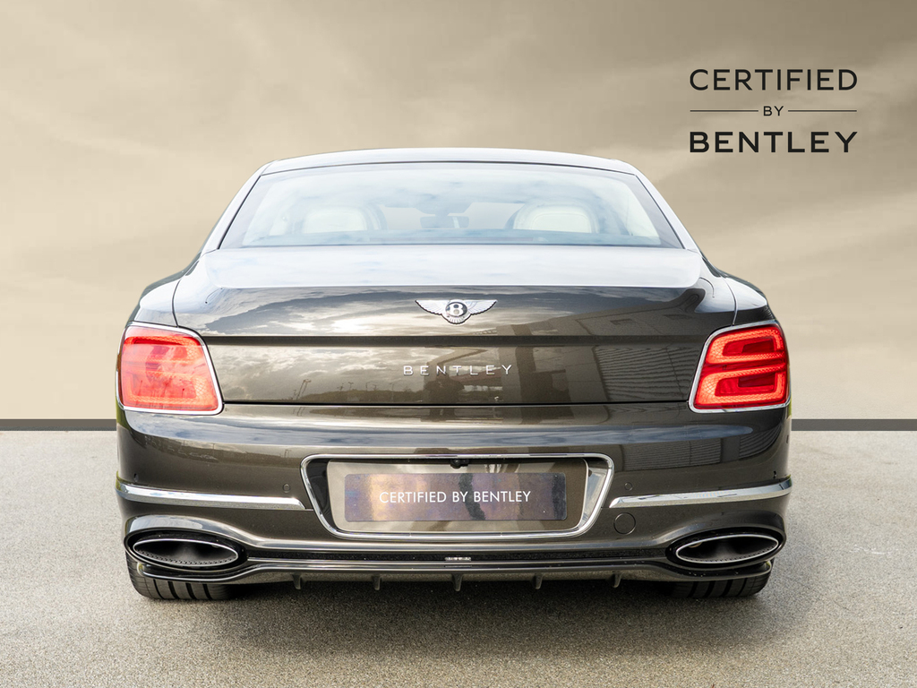Bentley Flying Spur 4.0 V8 High-performance 25.9Kwh Saloon Blue #16