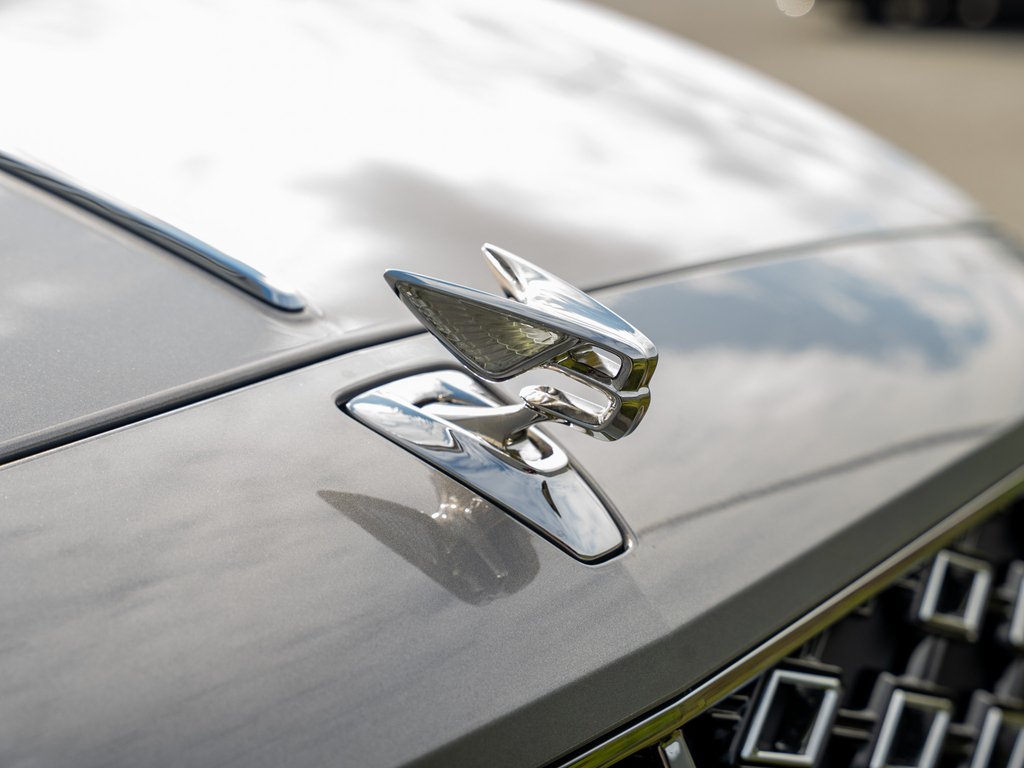 Bentley Flying Spur 4.0 V8 High-performance 25.9Kwh Saloon Blue #44