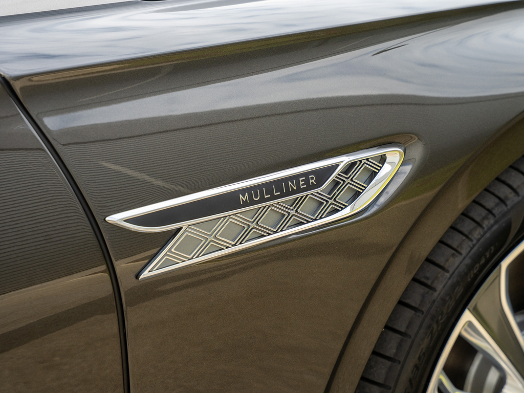 Bentley Flying Spur 4.0 V8 High-performance 25.9Kwh Saloon Blue #42