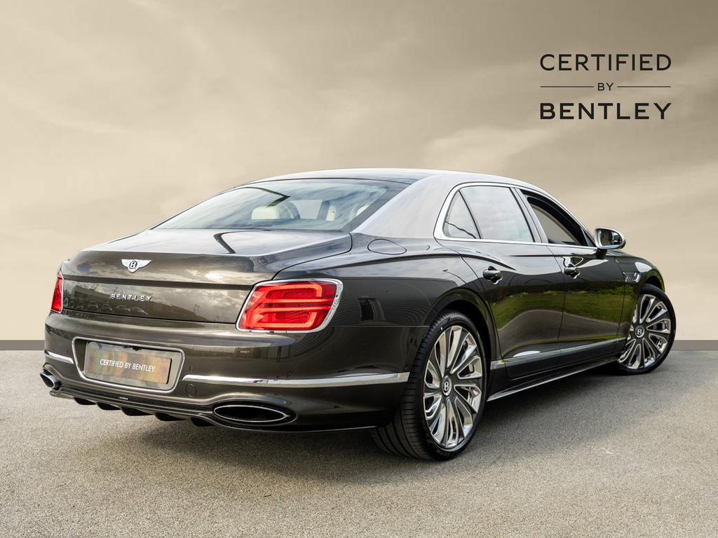Bentley Flying Spur 4.0 V8 High-performance 25.9Kwh Saloon Blue #14