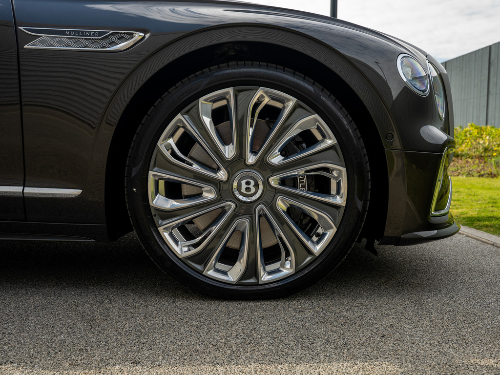 Bentley Flying Spur 4.0 V8 High-performance 25.9Kwh Saloon Blue #6