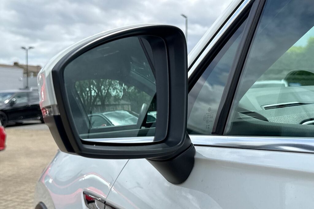 Volkswagen Tiguan Match White #28