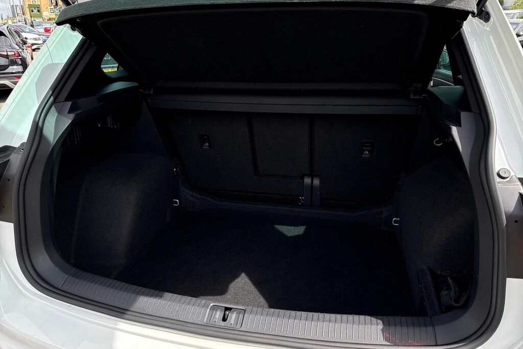 Volkswagen Tiguan Match White #12