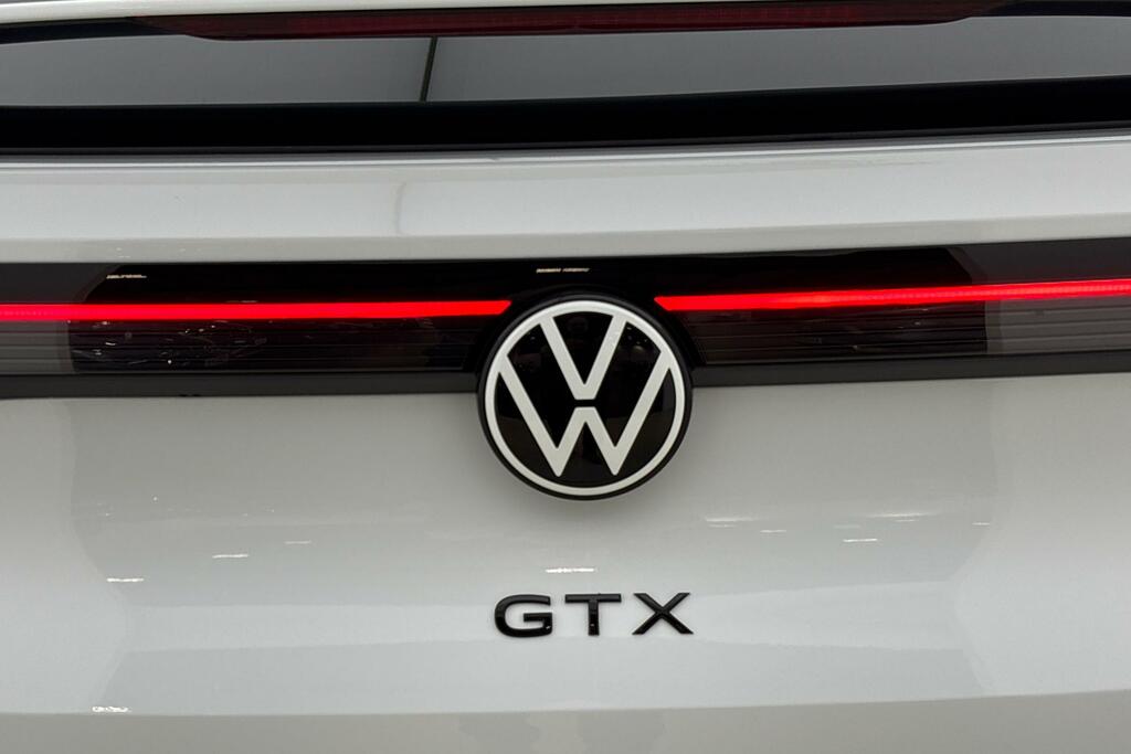 Volkswagen ID.5 210Kw Match Pro 77Kwh Blue #32