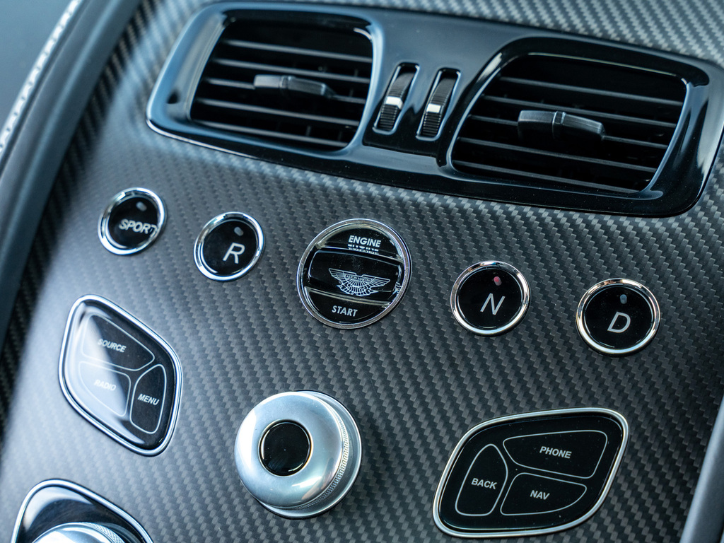 Aston Martin Vantage S Sportshift III Black #10