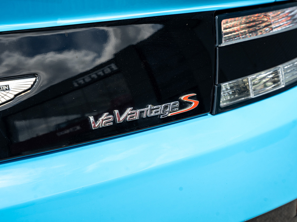Aston Martin Vantage S Sportshift III Black #37