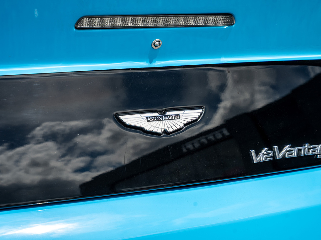 Aston Martin Vantage S Sportshift III Black #8