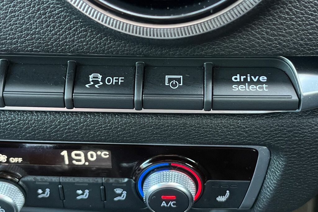 Audi S3 Tfsi Quattro Black Edition S Tronic Black #49