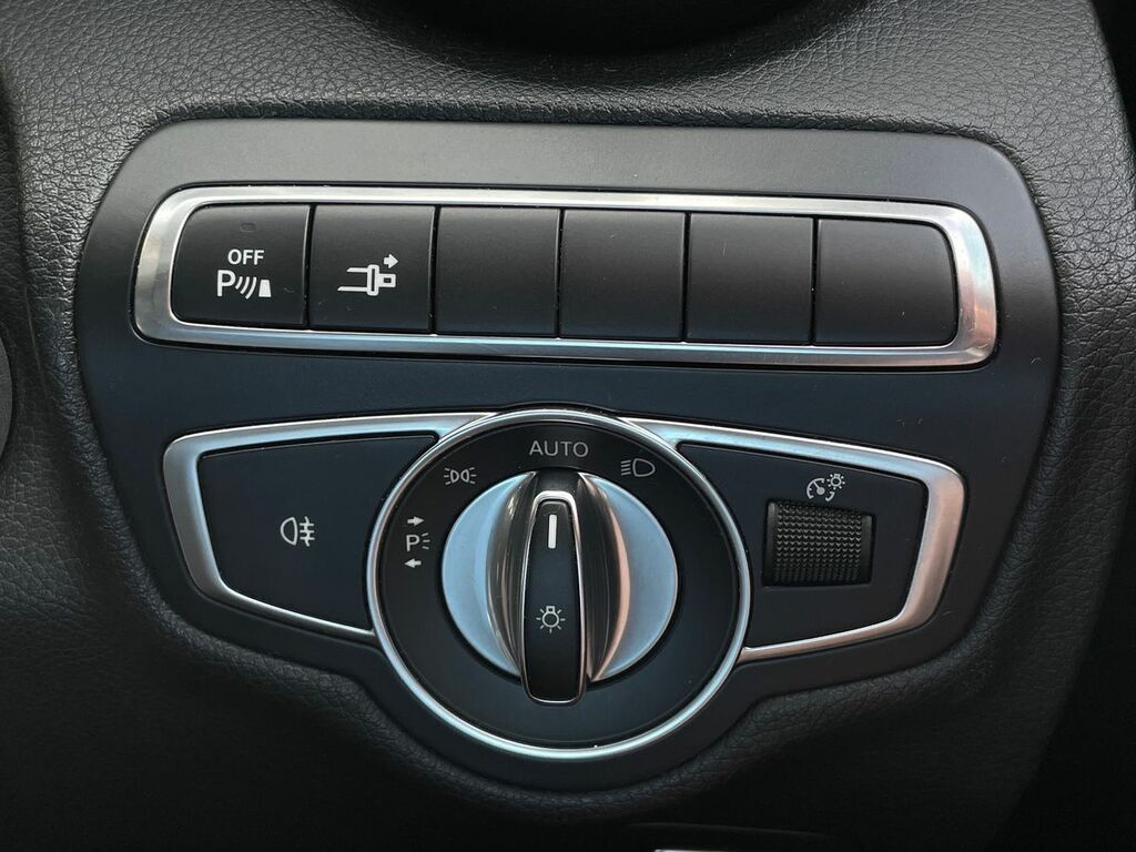 Mercedes-Benz C Class Blue #33