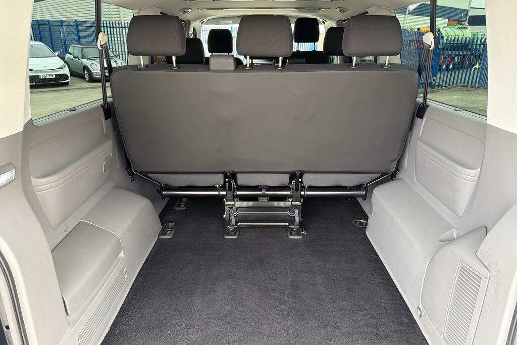 Volkswagen Transporter Shuttle Transporter Se Tdi Grey #12