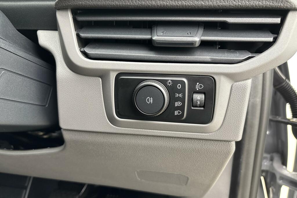Volkswagen Transporter 2.0 Tdi 150 Commerce Plus Van White #26