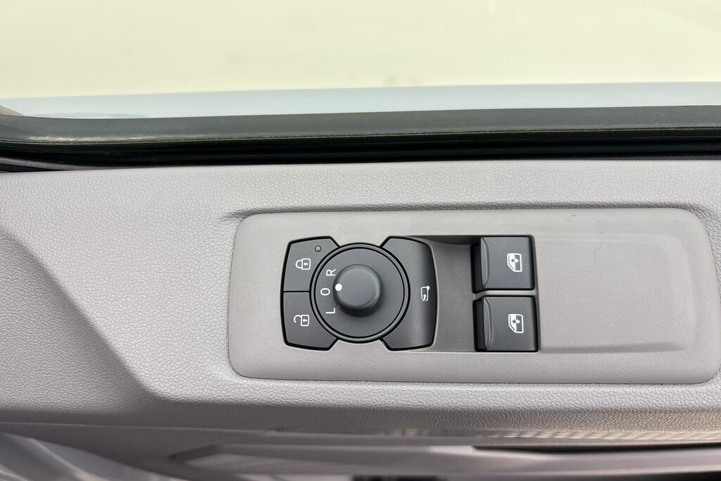 Volkswagen Transporter 2.0 Tdi 150 Commerce Plus Van White #25