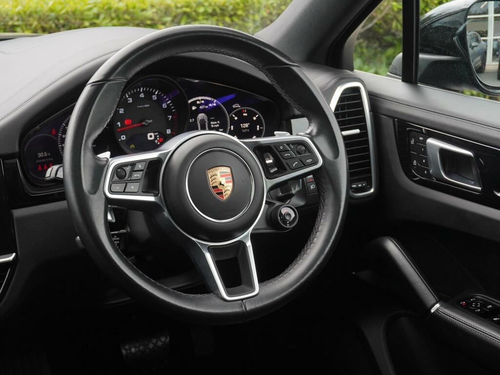 Porsche Cayenne 3.0 V6 E-hybrid 17.9Kwh Platinum Edition Suv P White #3