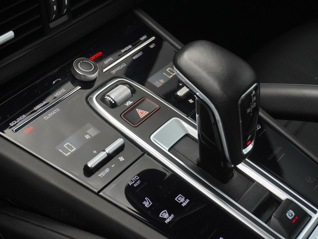 Porsche Cayenne 3.0 V6 E-hybrid 17.9Kwh Platinum Edition Suv P White #29