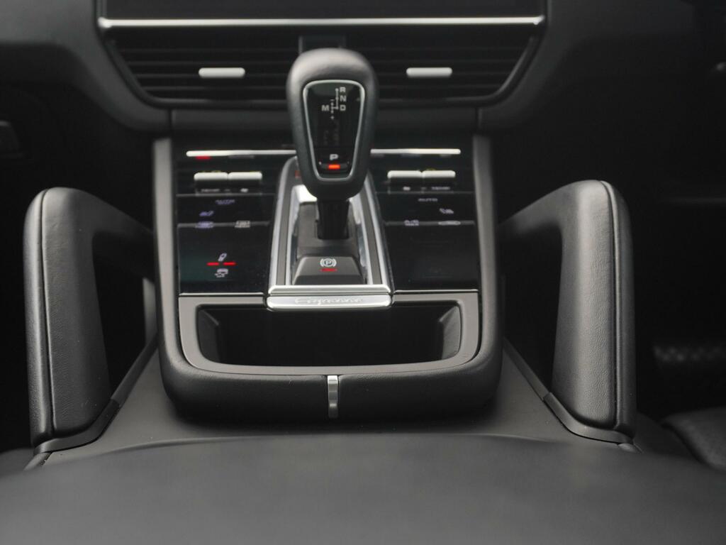 Porsche Cayenne 3.0 V6 E-hybrid 17.9Kwh Platinum Edition Suv P White #41