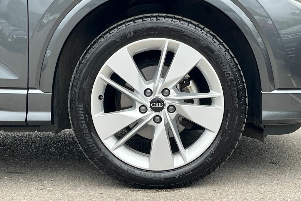Audi Q2 S Line 35 Tfsi 150 Ps S Tronic Grey #5