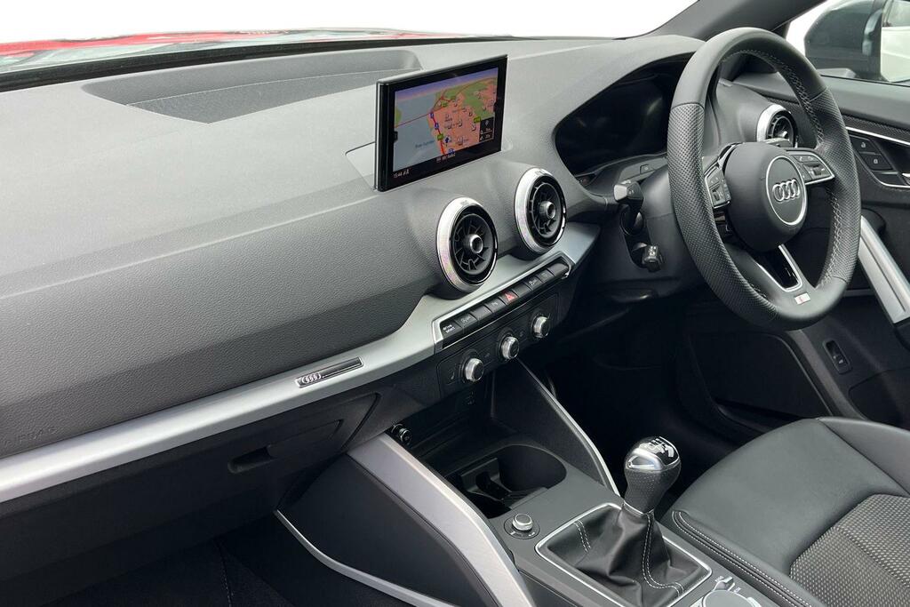 Audi Q2 S Line 35 Tfsi 150 Ps S Tronic Grey #2