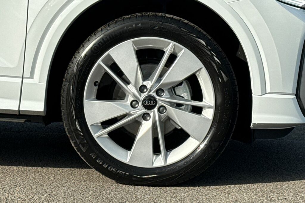 Audi Q2 1.5 Tfsi Cod 35 S Line Suv S Tronic Eur White #5