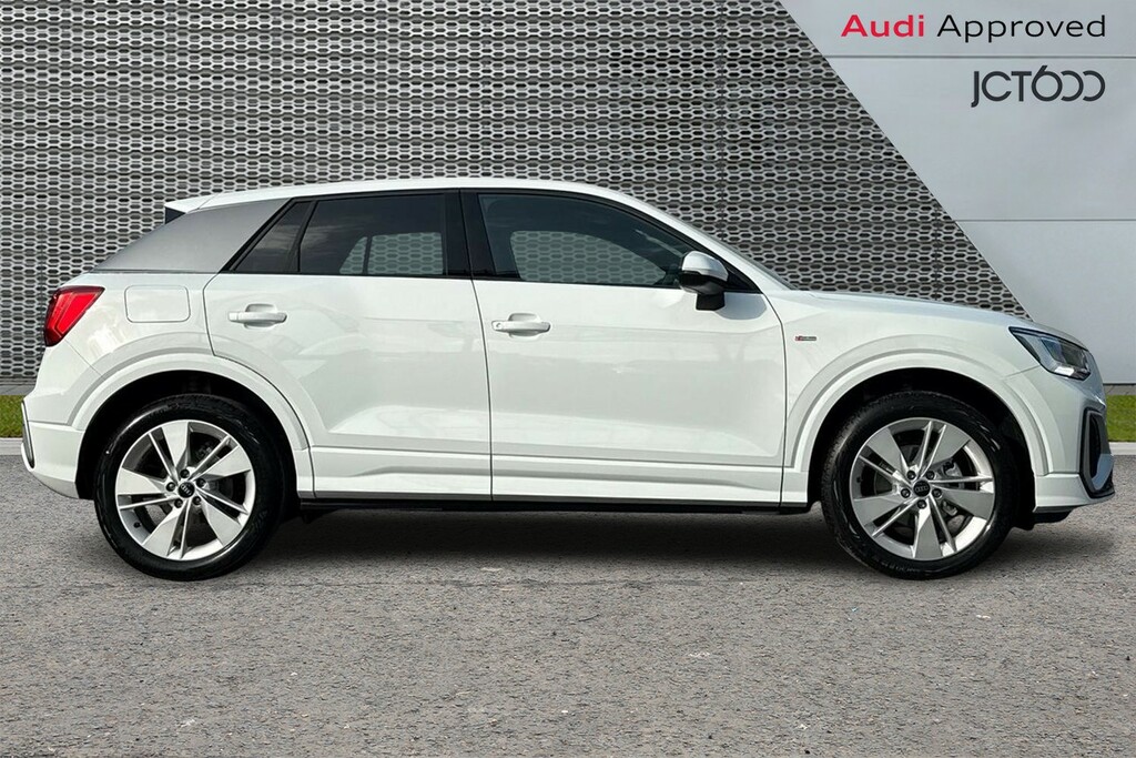 Audi Q2 1.5 Tfsi Cod 35 S Line Suv S Tronic Eur White #4