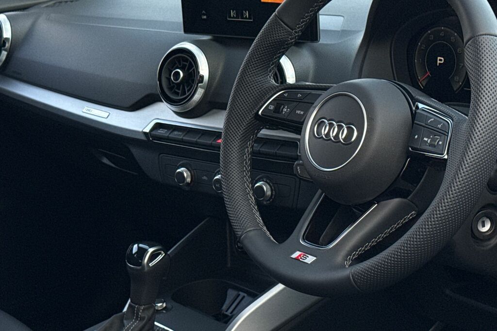 Audi Q2 1.5 Tfsi Cod 35 S Line Suv S Tronic Eur White #42