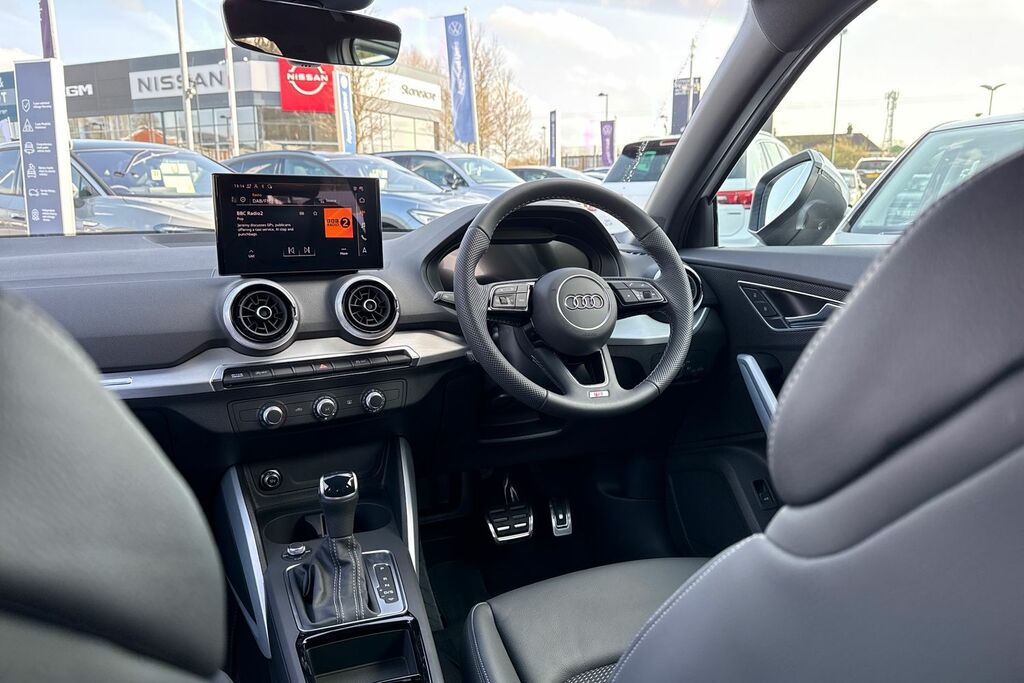 Audi Q2 1.5 Tfsi Cod 35 S Line Suv S Tronic Eur White #38
