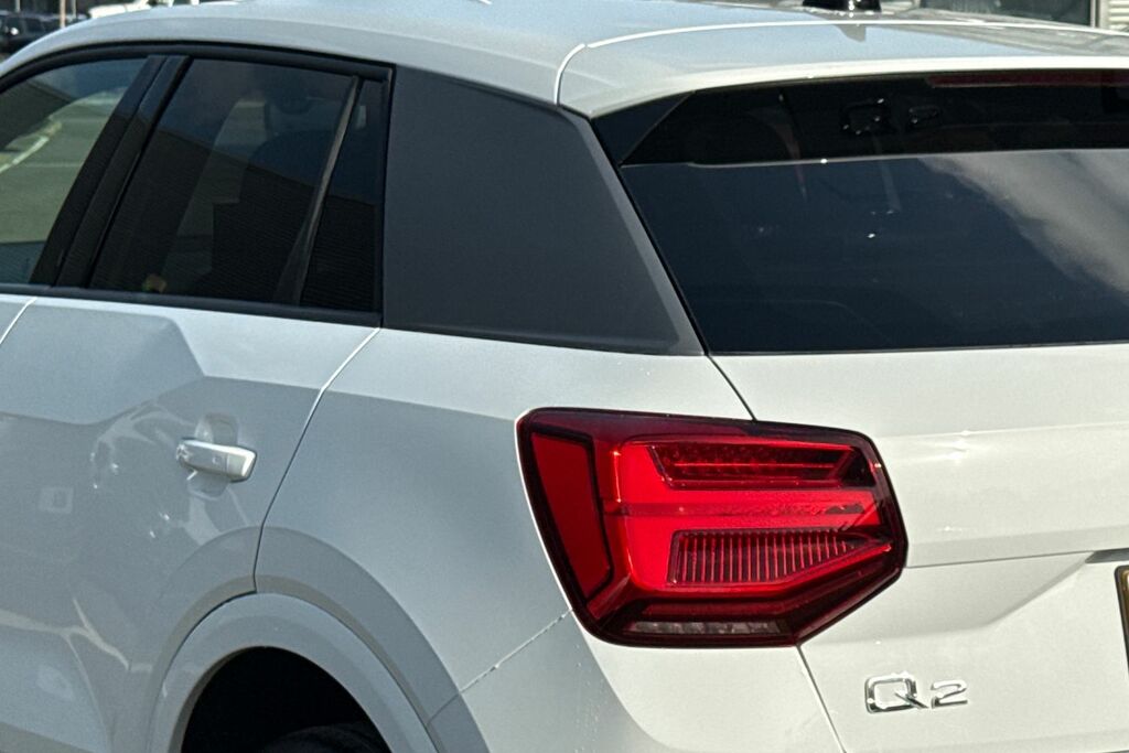 Audi Q2 1.5 Tfsi Cod 35 S Line Suv S Tronic Eur White #25