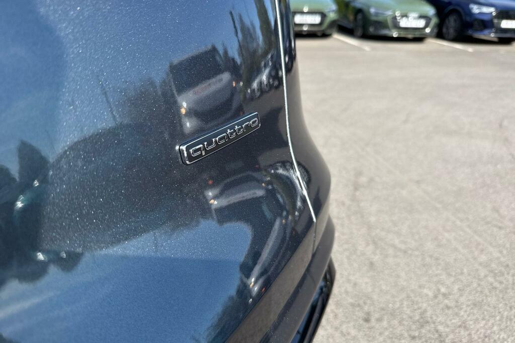 Audi Q5 2.0 Tdi Quattro Edition 1 S Tronic Sv Black #31