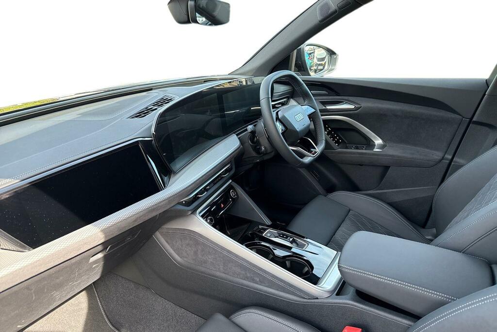 Audi Q5 2.0 Tdi Quattro Edition 1 S Tronic Sv Black #2
