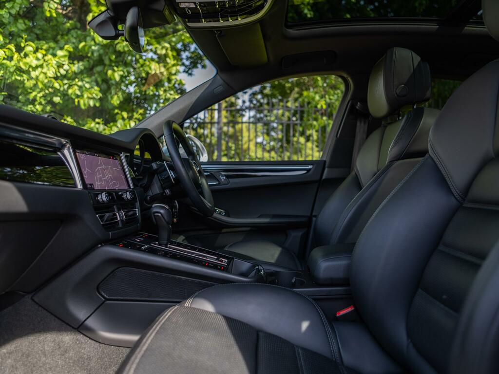Porsche Macan 2.9T V6 S Pdk 4Wd Euro 6 Ss Red #3