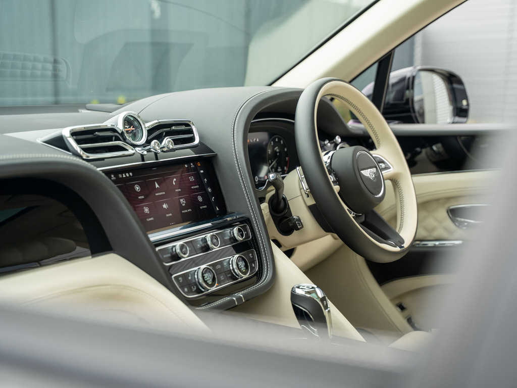 Bentley Bentayga 4.0 V8 Azure Ewb First Edition Suv Grey #12