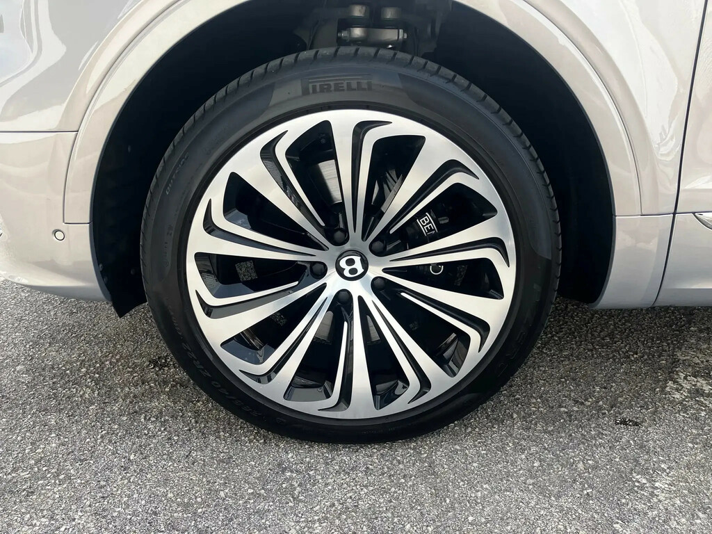 Bentley Bentayga Ewb Mulliner Grey #8