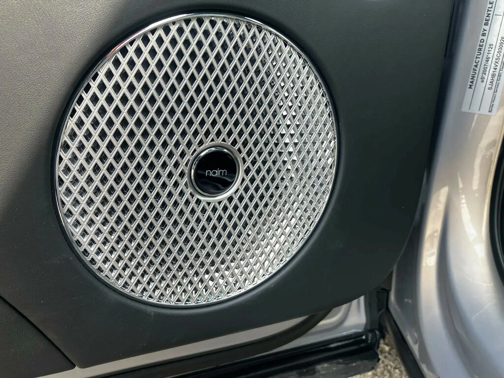 Bentley Bentayga Ewb Mulliner Grey #10