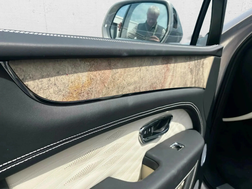 Bentley Bentayga Ewb Mulliner Grey #9
