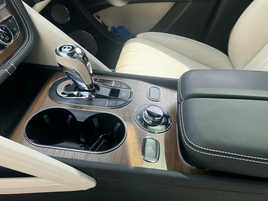 Bentley Bentayga Ewb Mulliner Grey #11