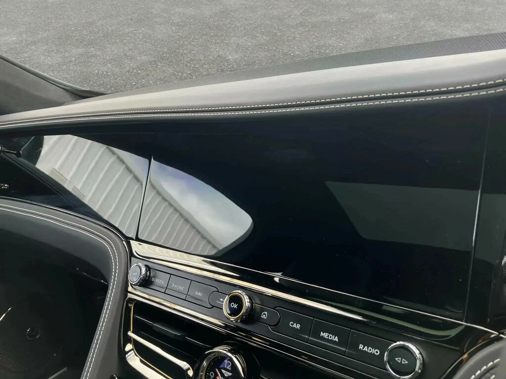 Bentley Flying Spur 4.0 V8 High-performance 25.9Kwh Black Edition Salo Black #15