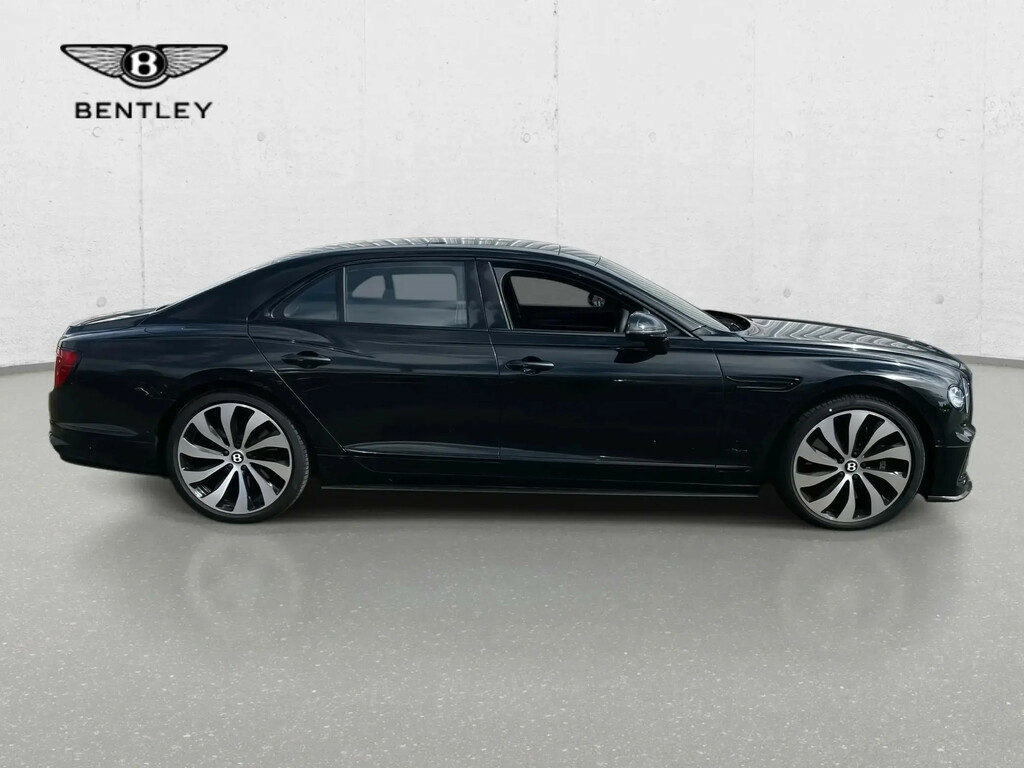 Bentley Flying Spur 4.0 V8 High-performance 25.9Kwh Black Edition Salo Black #6